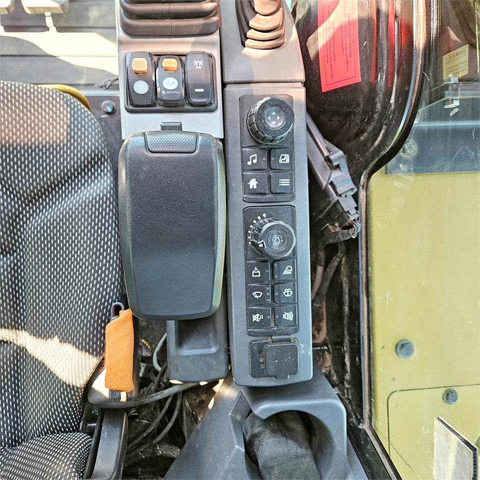 Leasing de Caterpillar 302.7 CR Caterpillar 302.7 CR: foto 16
