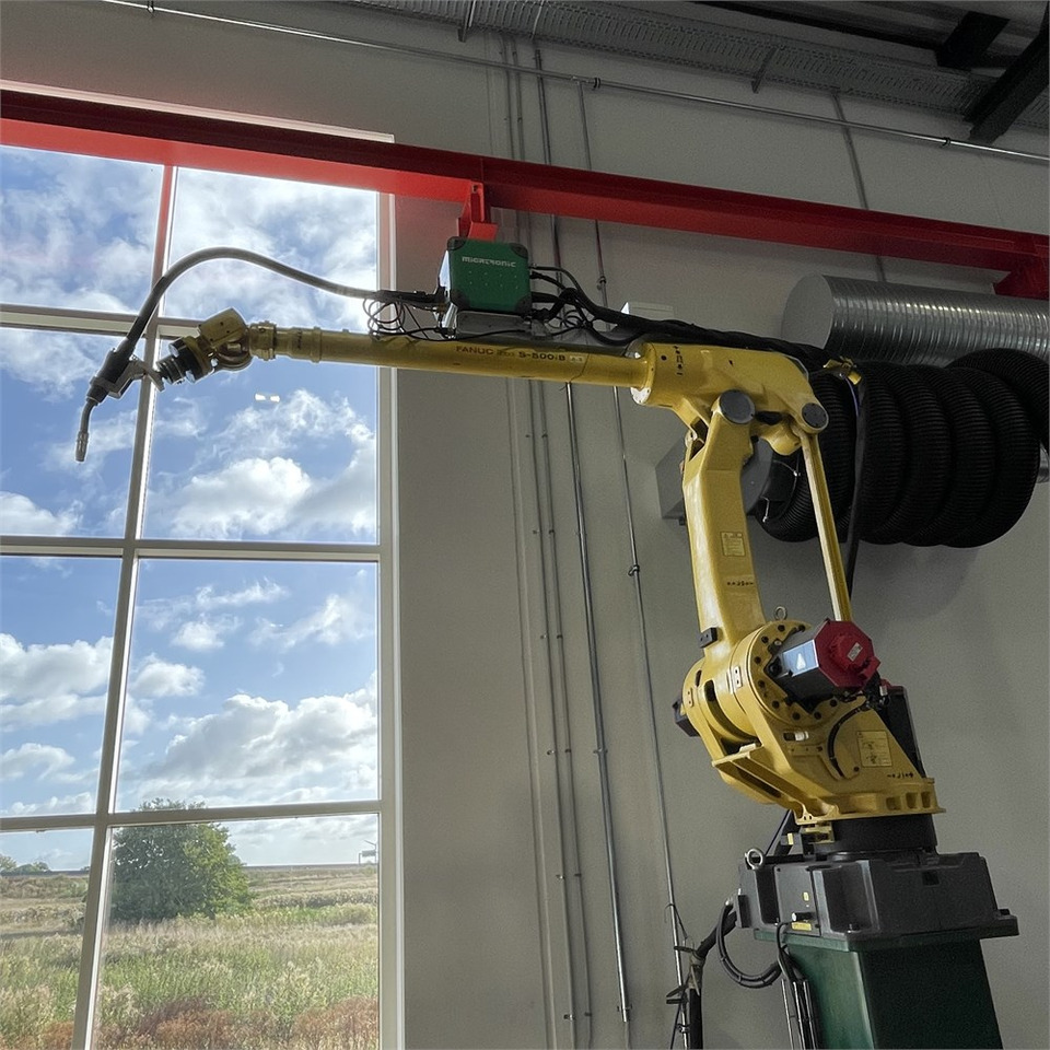 Fanuc Robot S-500 iB - Equipamento para soldagem: foto 1 Fanuc Robot S-500 iB - Equipamento para soldagem: foto 1