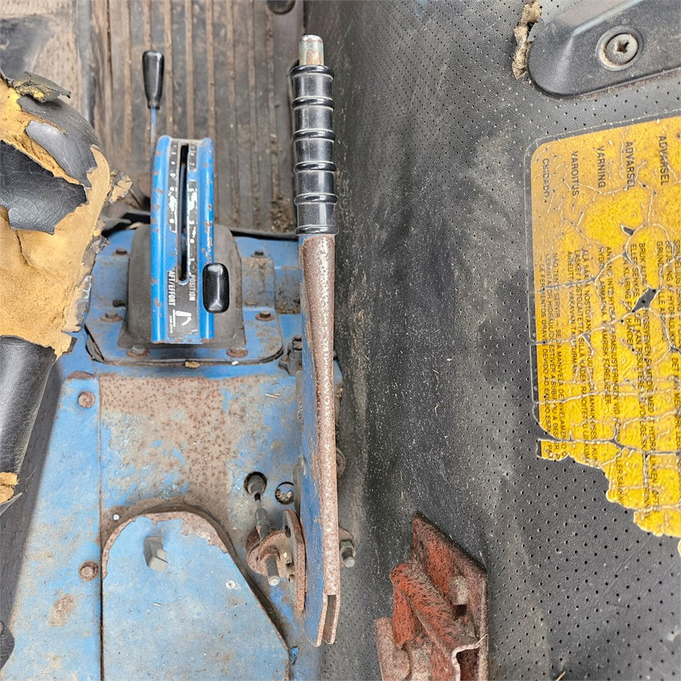 Trator Ford 4610: foto 14