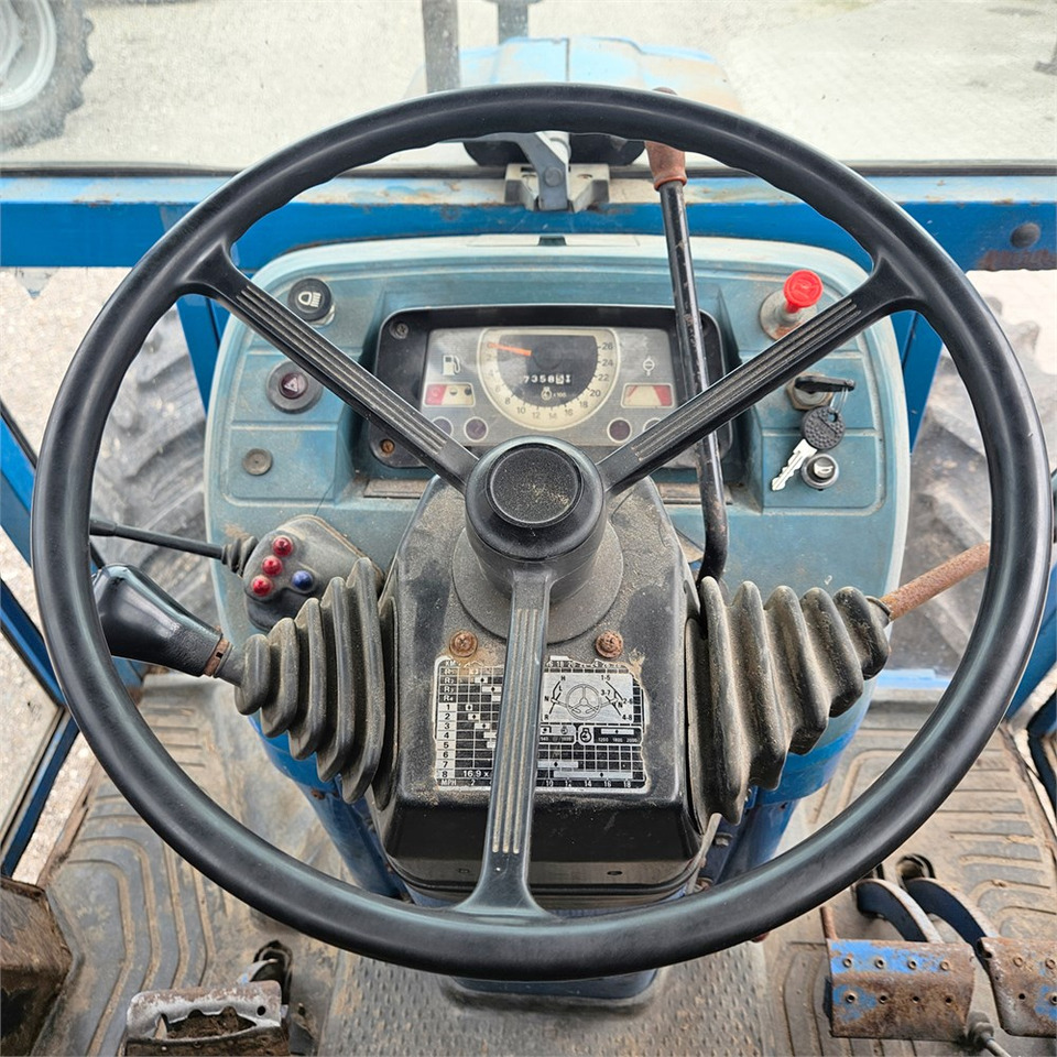 Trator Ford 4610: foto 17