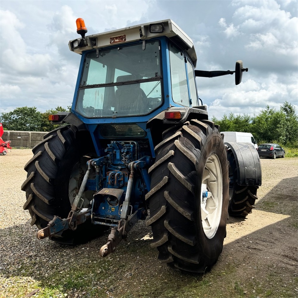 Ford 8630 - Trator: foto 4 Ford 8630 - Trator: foto 4