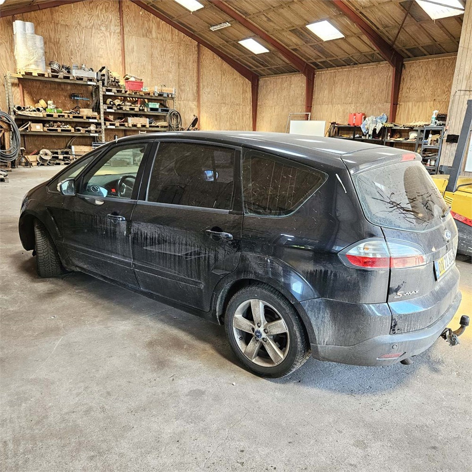 Ford S-Max - SUV: foto 4 Ford S-Max - SUV: foto 4