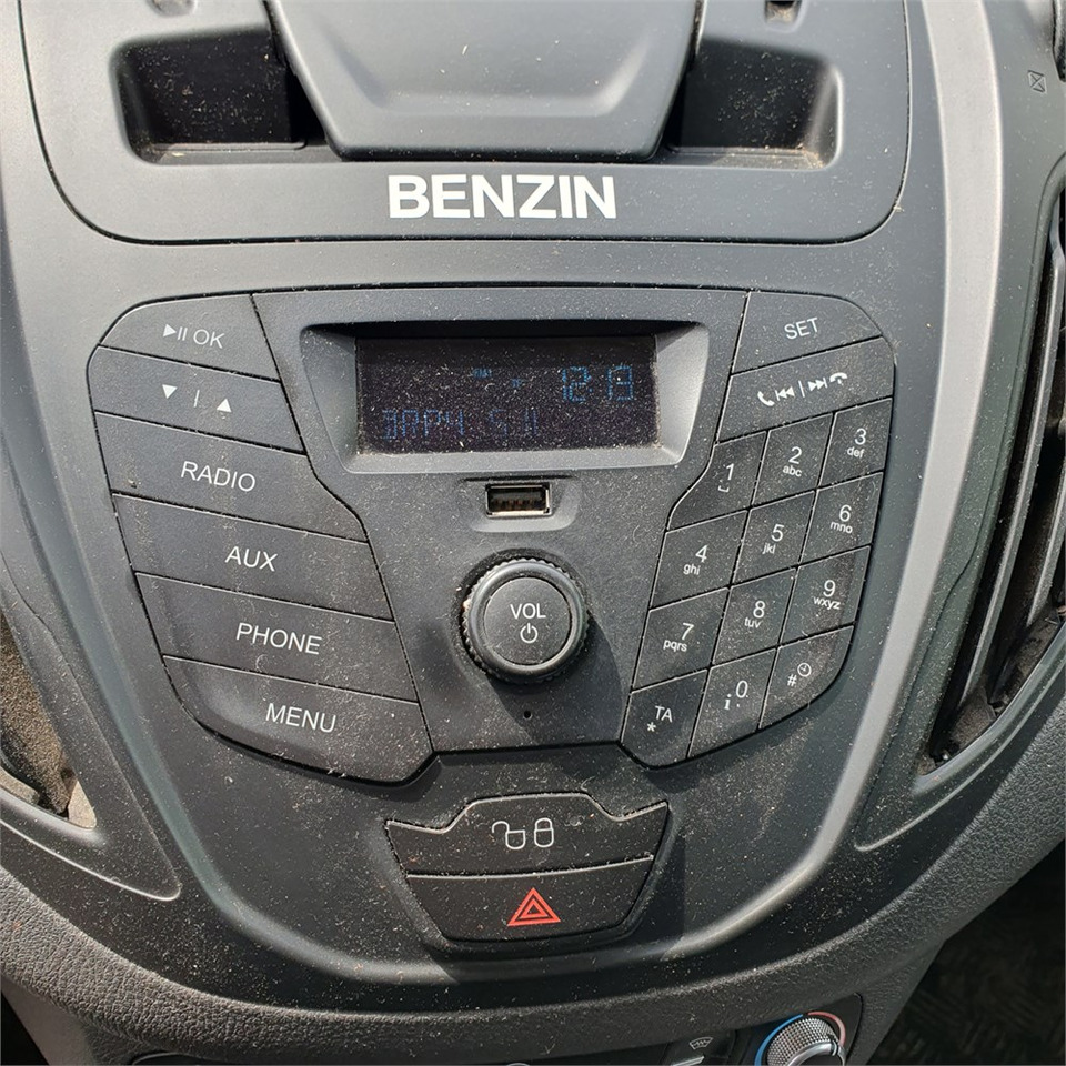 Leasing de Ford Transit Courier Ford Transit Courier: foto 9