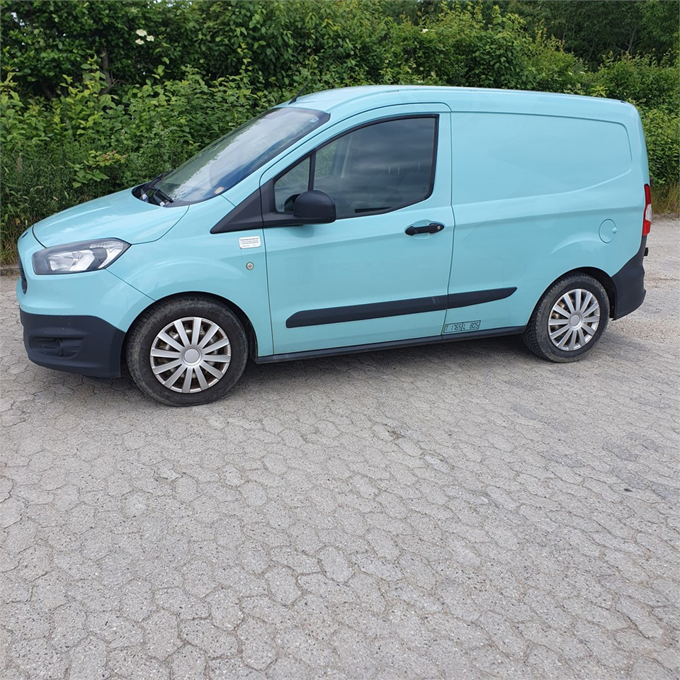 Ford Transit Courier - Furgão compacto: foto 2 Ford Transit Courier - Furgão compacto: foto 2