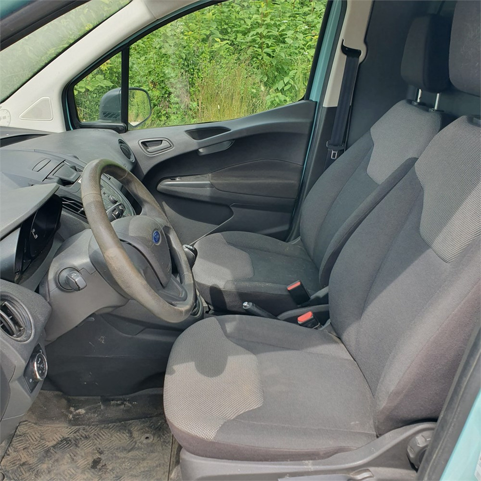 Leasing de Ford Transit Courier Ford Transit Courier: foto 6