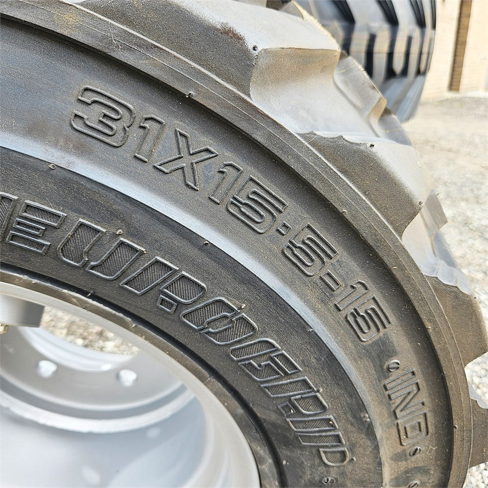 Giant 31X15,5-15 - Roda completa por Máquina de construção: foto 3 Giant 31X15,5-15 - Roda completa por Máquina de construção: foto 3