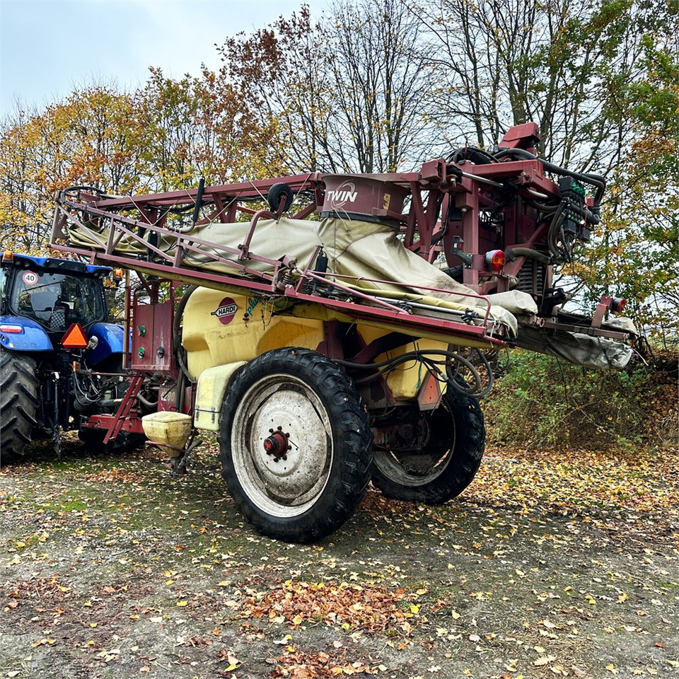 Hardi -Twin cm plus 32 - Pulverizador agricola: foto 4 Hardi -Twin cm plus 32 - Pulverizador agricola: foto 4