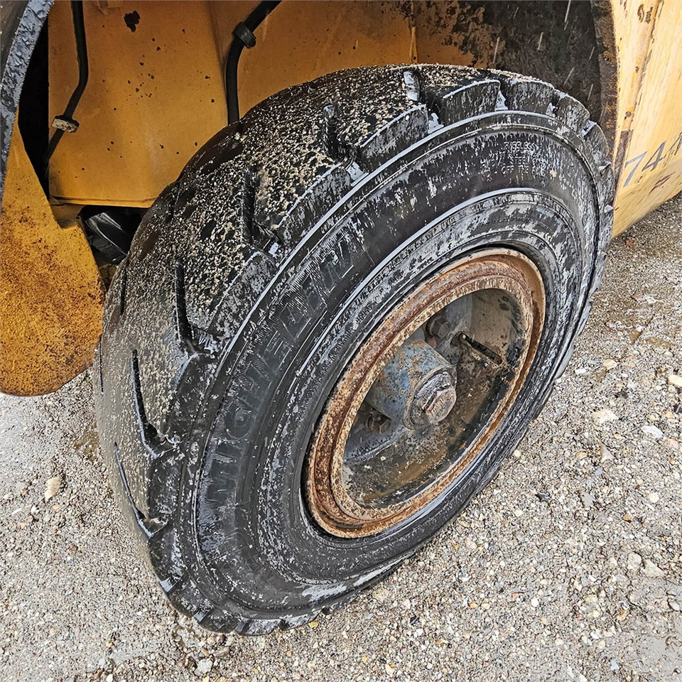 Empilhadeira Heden 7440: foto 36 Empilhadeira Heden 7440: foto 36