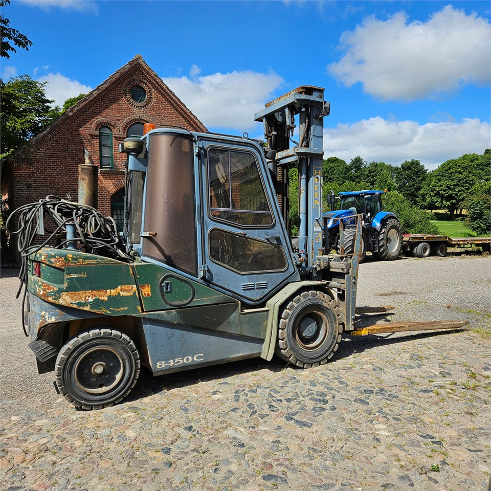 Heden 8450 C - Empilhadeira: foto 1 Heden 8450 C - Empilhadeira: foto 1