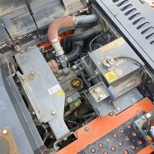 Escavadeira de rodas Hitachi ZX145 WT-6: foto 43