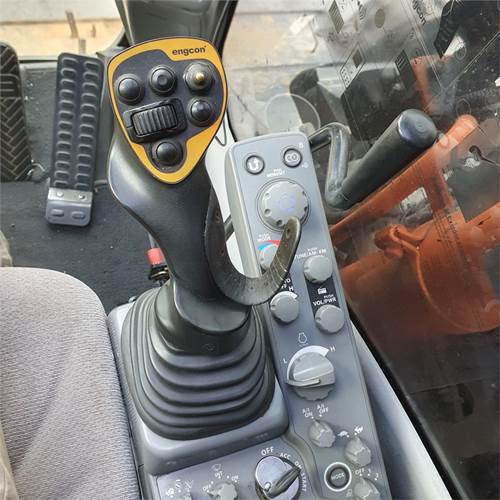 Escavadeira de rodas Hitachi ZX145 WT-6: foto 28