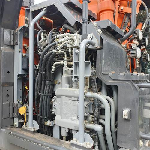 Escavadeira de rodas Hitachi ZX145 WT-6: foto 36