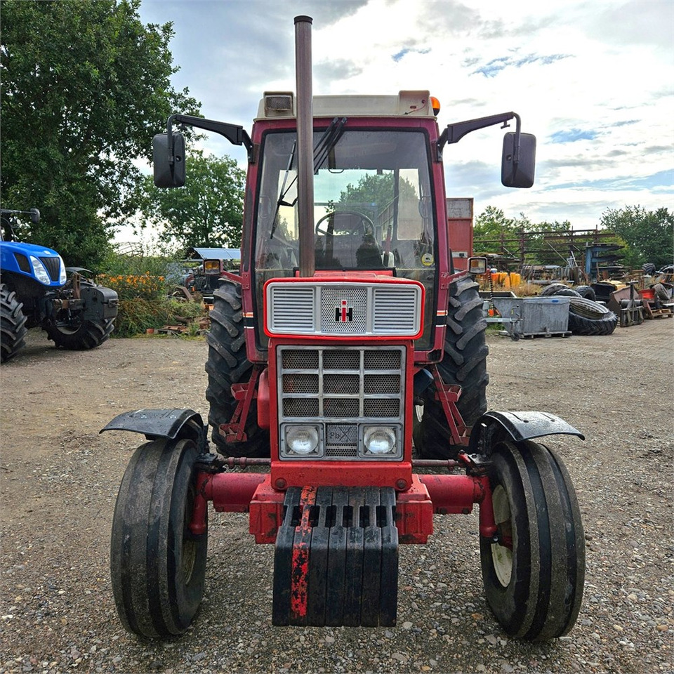 IH 1056 XL 2 WD - Trator: foto 3 IH 1056 XL 2 WD - Trator: foto 3