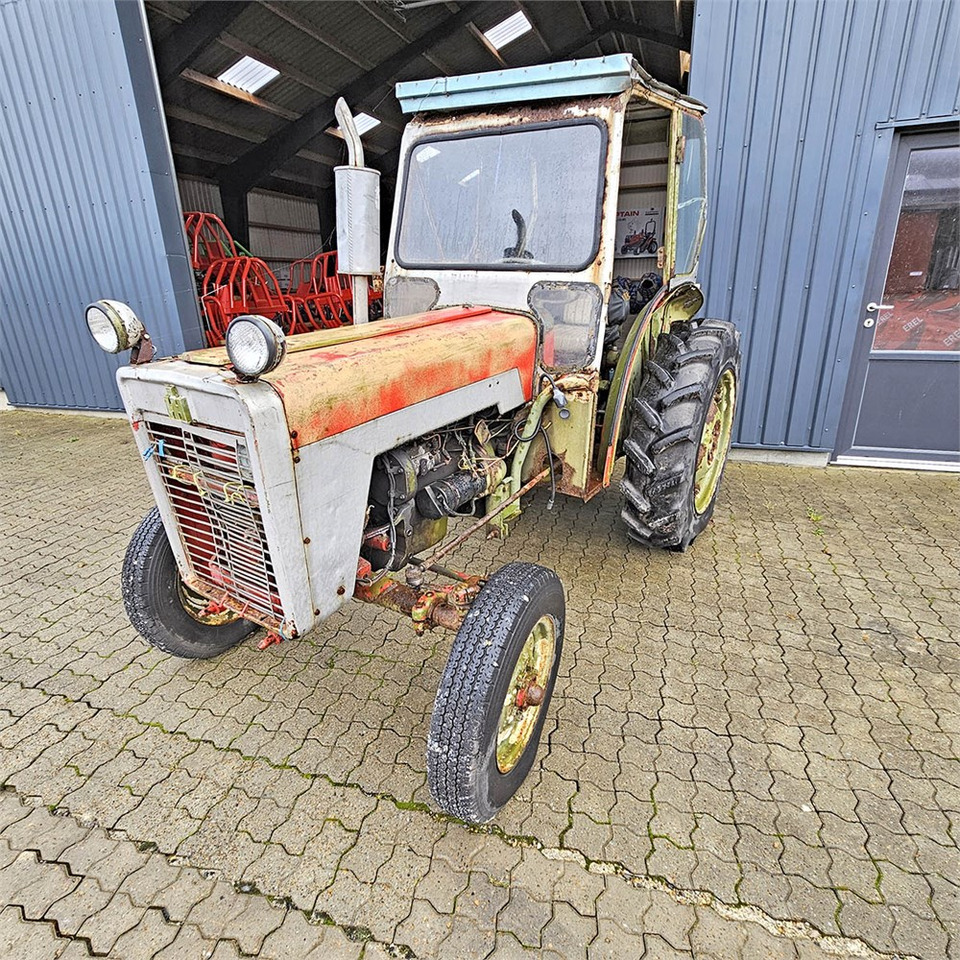 IH 276 - Trator: foto 2 IH 276 - Trator: foto 2