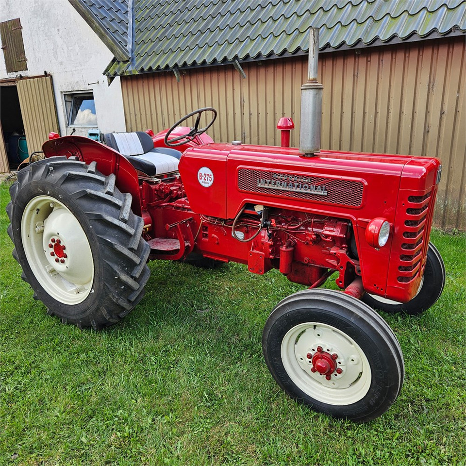 IH B-275 - Trator: foto 3 IH B-275 - Trator: foto 3