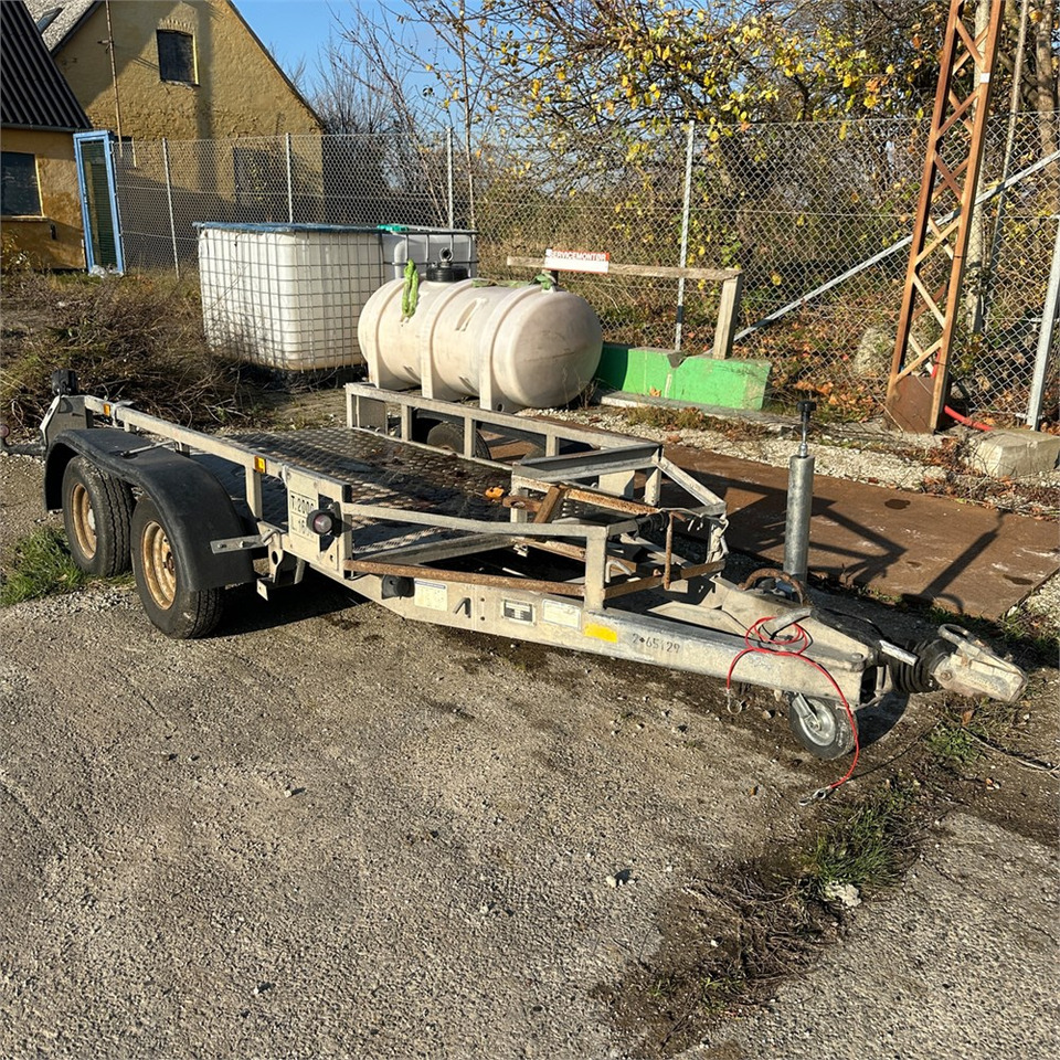 Ifor Williams 4 - Reboque para carros: foto 1 Ifor Williams 4 - Reboque para carros: foto 1