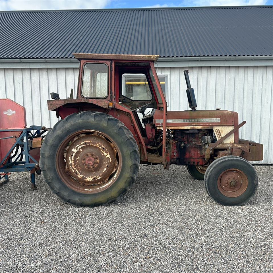 Trator International IH 474: foto 8