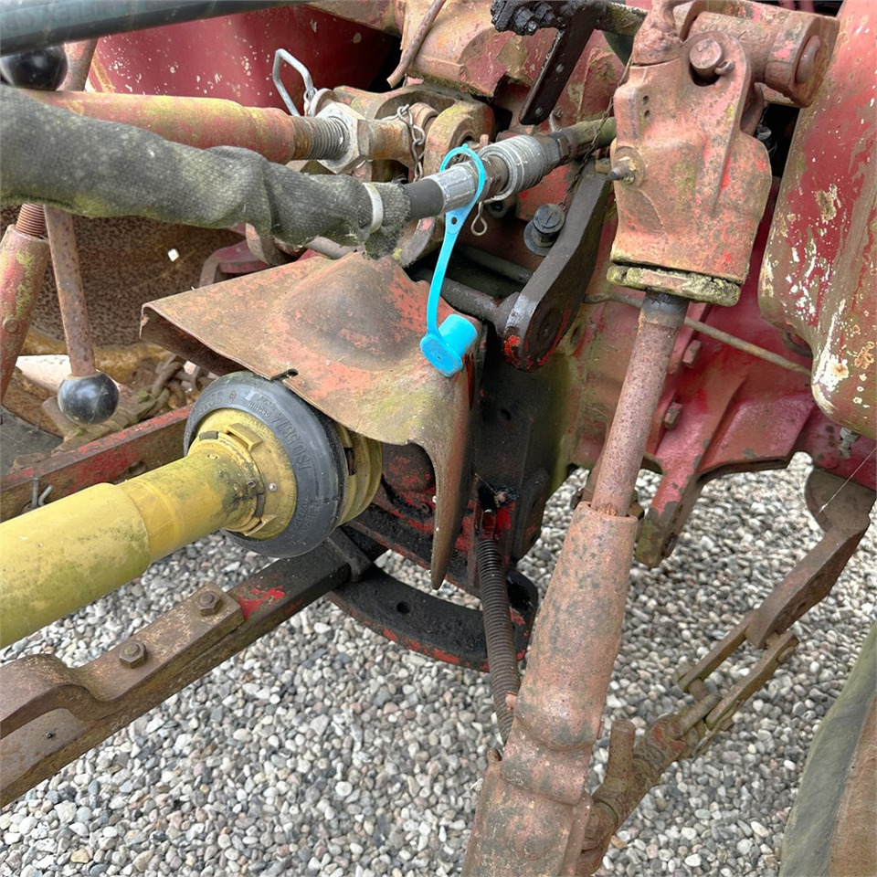 Trator International IH 474: foto 26