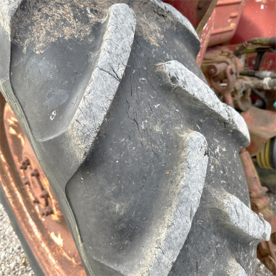 Trator International IH 474: foto 37