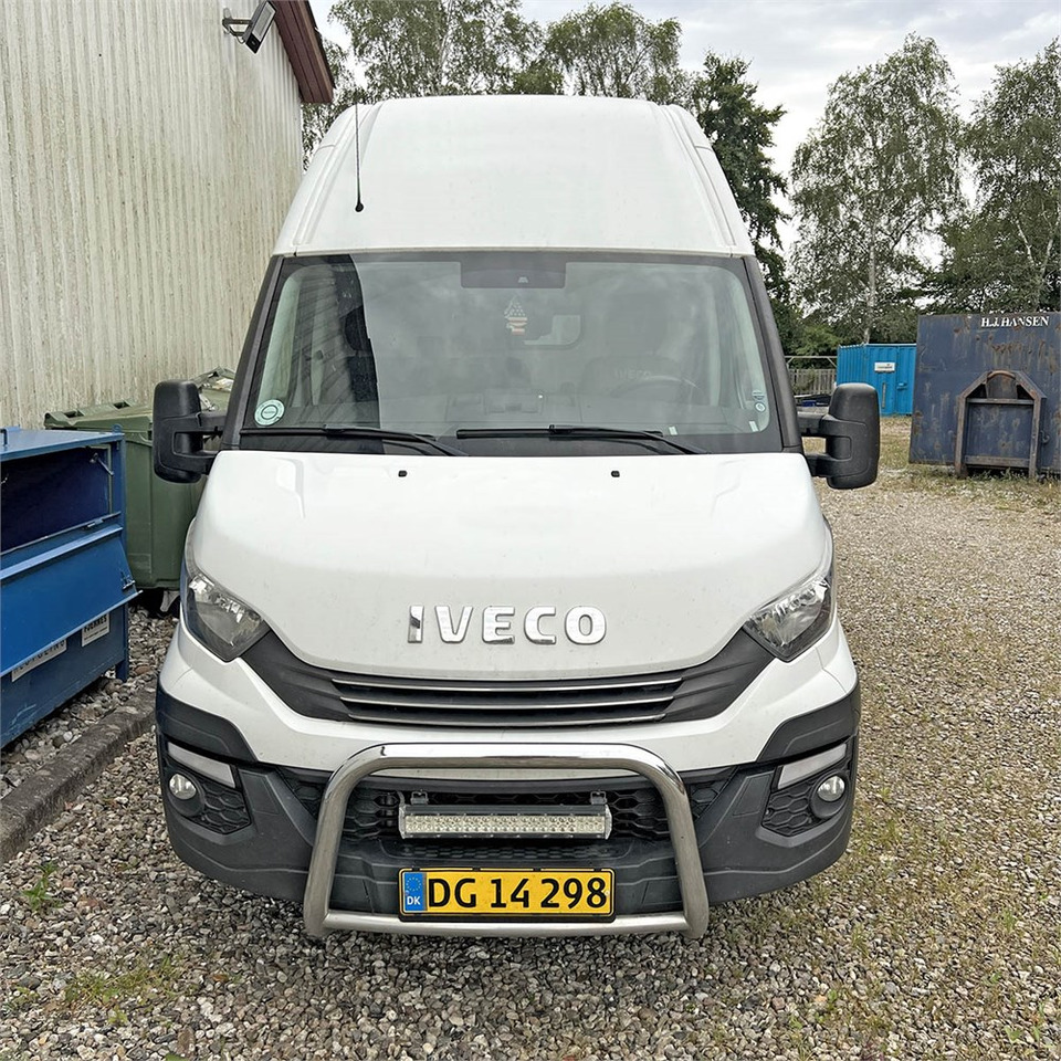 Iveco 35s18 - Furgão: foto 2 Iveco 35s18 - Furgão: foto 2