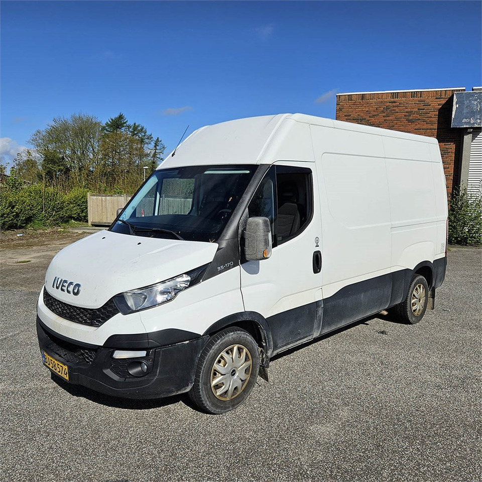 Iveco Daily 35s17 3,0D - Furgão: foto 1 Iveco Daily 35s17 3,0D - Furgão: foto 1