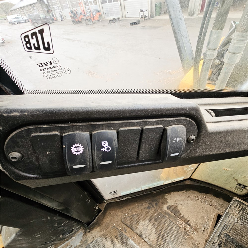 Pá carregadora de rodas JCB 437HT T4: foto 19