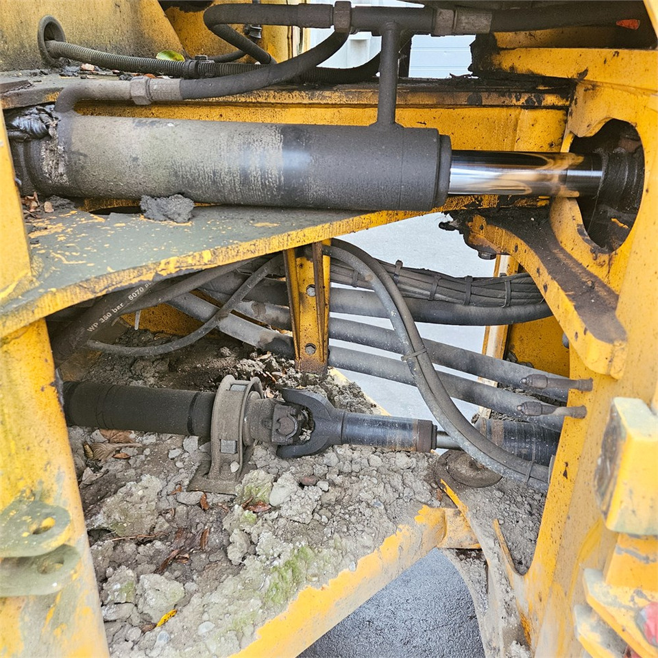 Pá carregadora de rodas JCB 437HT T4: foto 26