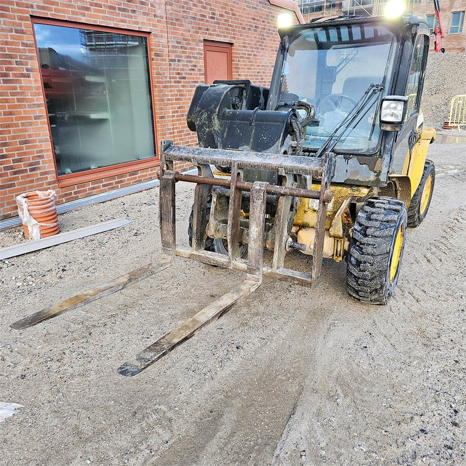 JCB 520-40 - Empilhador telescópico: foto 5 JCB 520-40 - Empilhador telescópico: foto 5