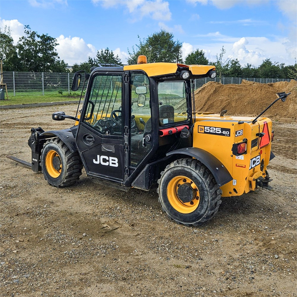 JCB 525-60T4 - Empilhador telescópico: foto 3 JCB 525-60T4 - Empilhador telescópico: foto 3