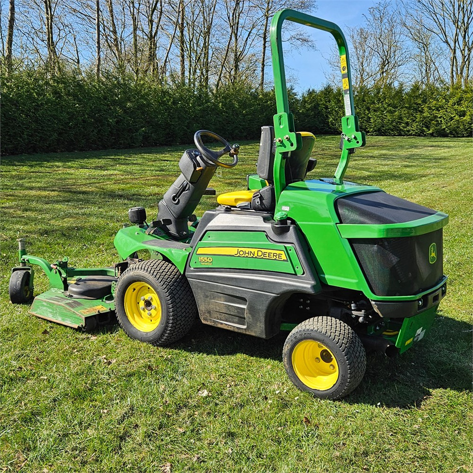 John Deere 1550 TerrainCut - Cortador de grama: foto 3 John Deere 1550 TerrainCut - Cortador de grama: foto 3