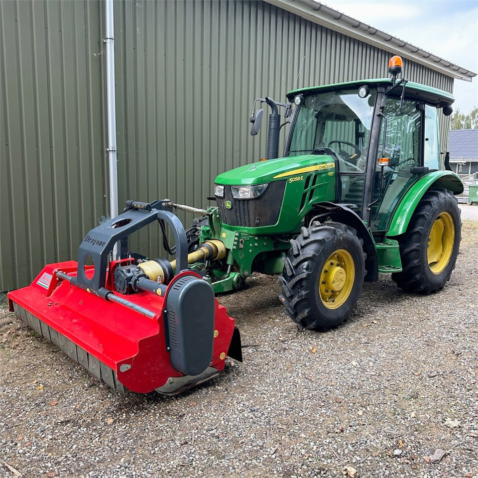 John Deere 5058 E - Trator: foto 2 John Deere 5058 E - Trator: foto 2