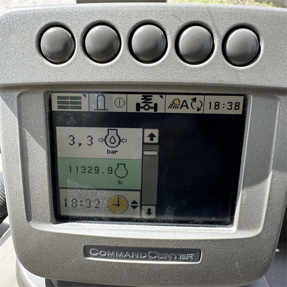 Trator John Deere 7530: foto 13