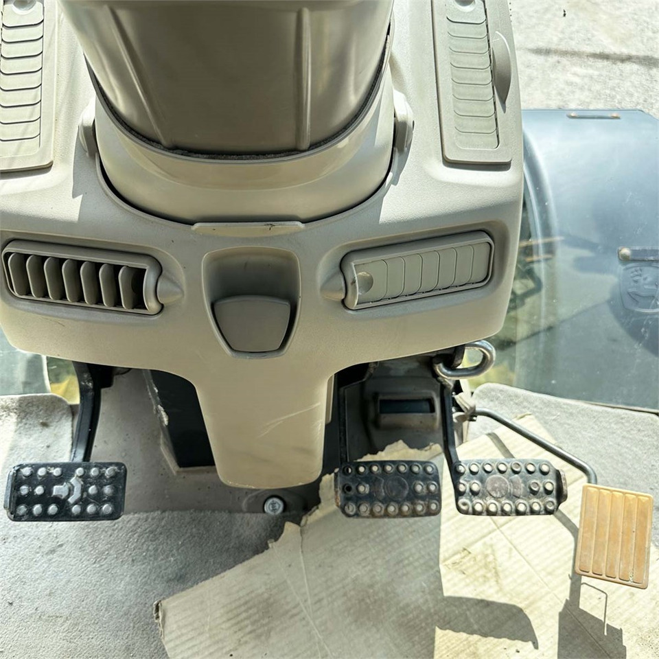 Trator John Deere 7530: foto 17