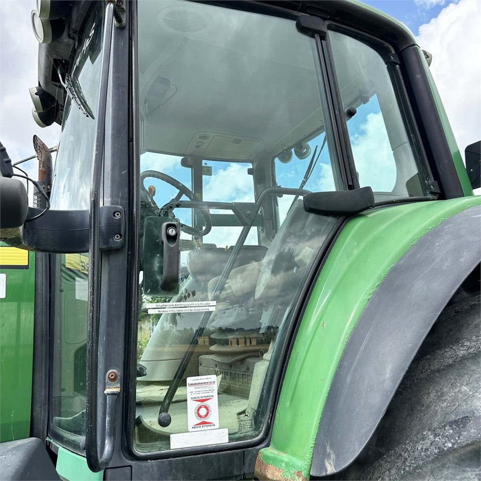 Trator John Deere 7530: foto 10