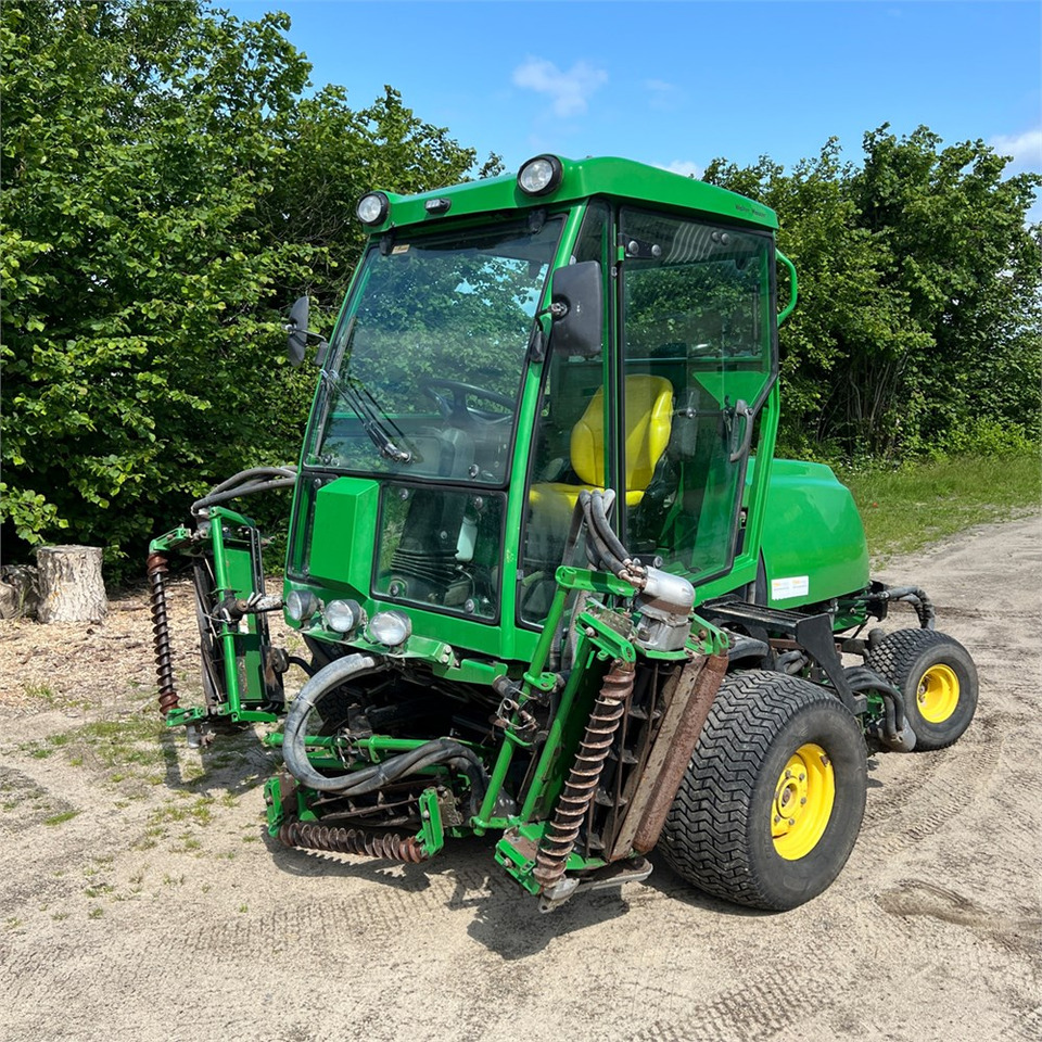 John Deere 8700 PC FM - Cortador de grama: foto 1 John Deere 8700 PC FM - Cortador de grama: foto 1