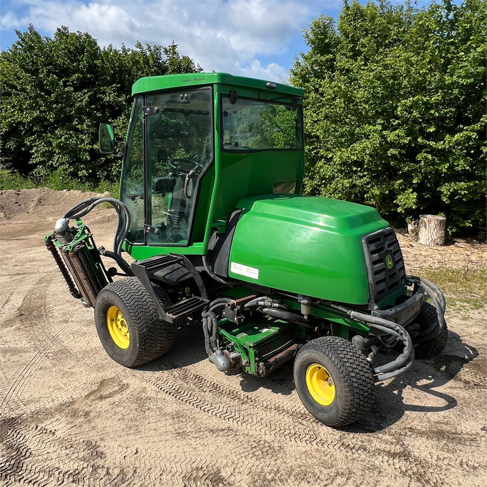 John Deere 8700 PC FM - Cortador de grama: foto 5 John Deere 8700 PC FM - Cortador de grama: foto 5