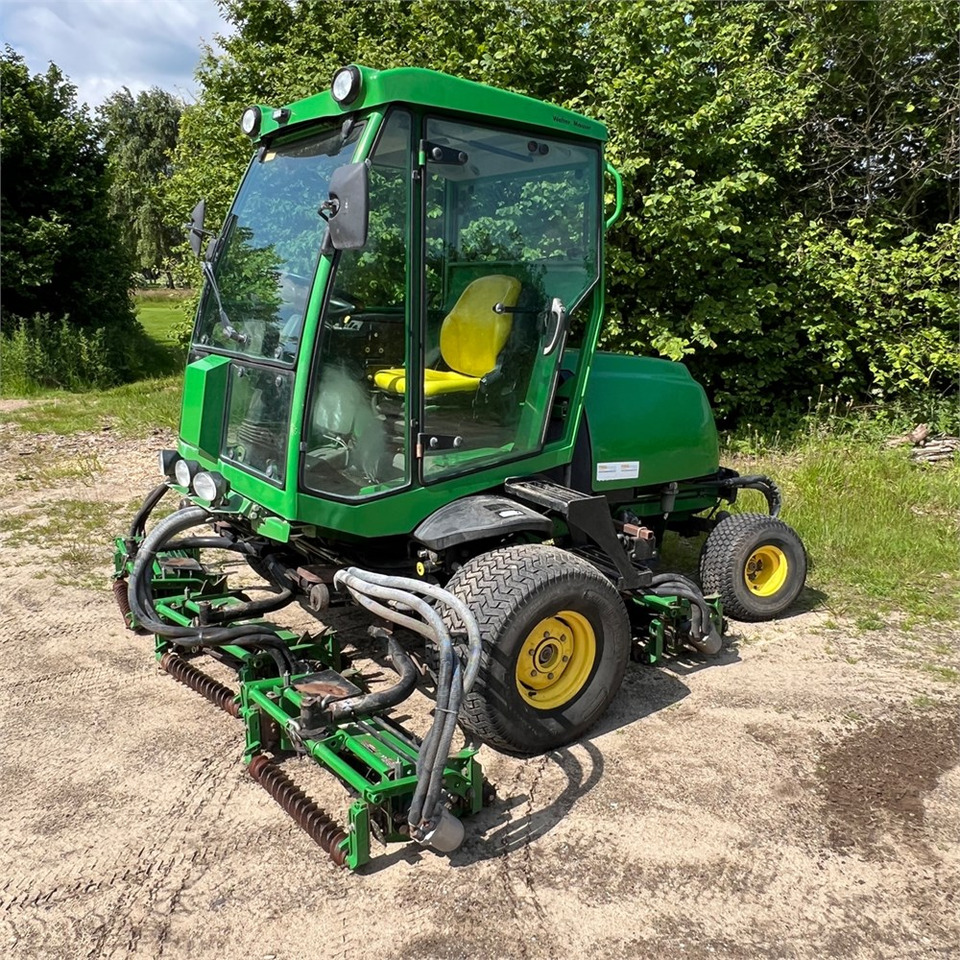 John Deere 8700 PC FM - Cortador de grama: foto 3 John Deere 8700 PC FM - Cortador de grama: foto 3