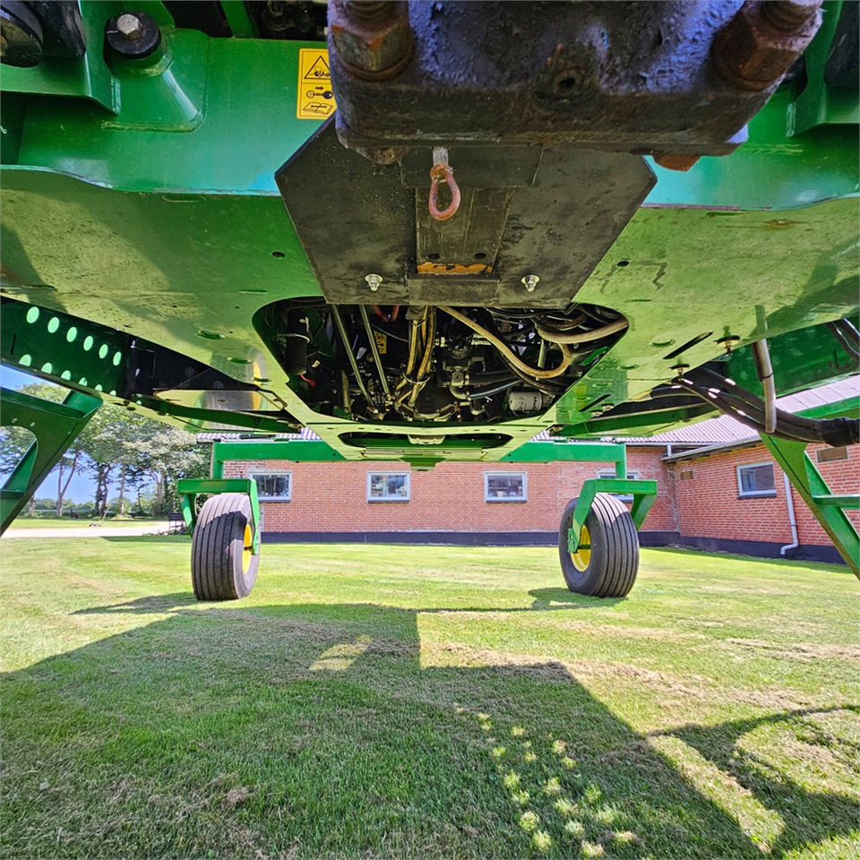 Colheitadeira John Deere W150: foto 31