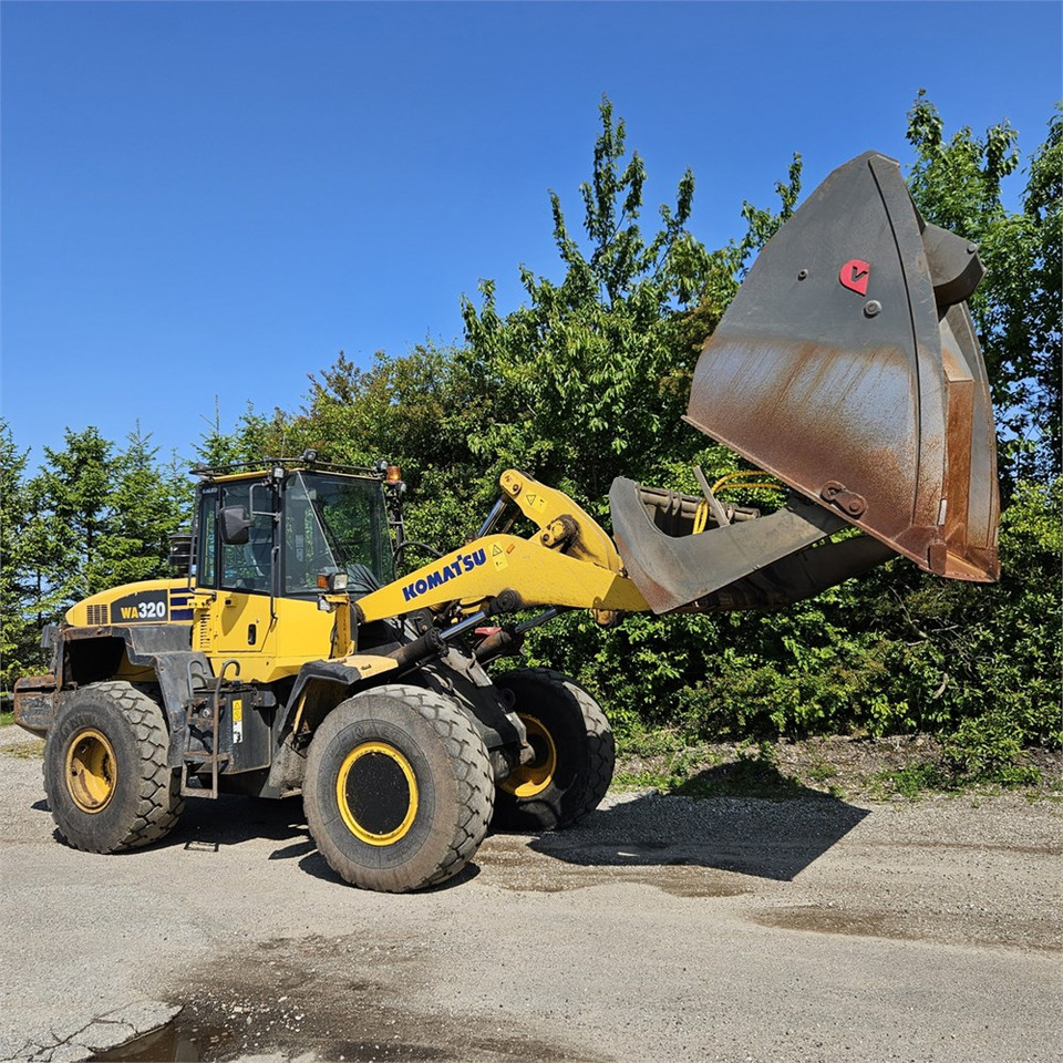 Komatsu WA320-5H - Pá carregadora de rodas: foto 1 Komatsu WA320-5H - Pá carregadora de rodas: foto 1