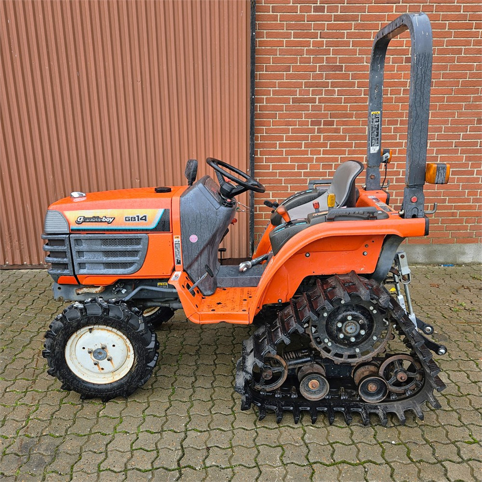 Kubota GB14D - Trator: foto 3 Kubota GB14D - Trator: foto 3