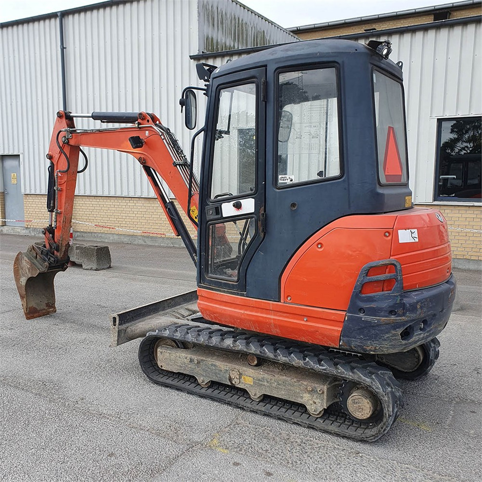 Kubota KX61-3 - Mini escavadeira: foto 5 Kubota KX61-3 - Mini escavadeira: foto 5