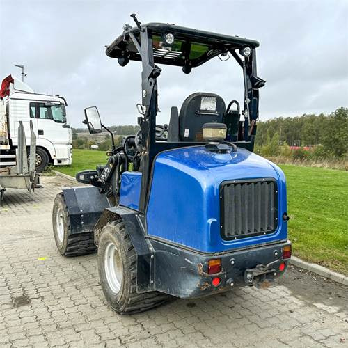 Kubota RT 260-2 - Pá carregadora de rodas: foto 4 Kubota RT 260-2 - Pá carregadora de rodas: foto 4