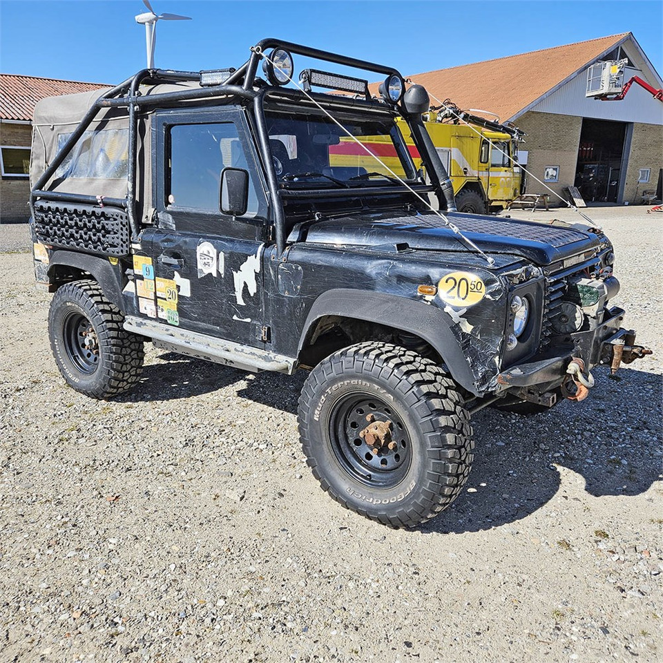 Land Rover Defender 90 - Automóvel: foto 1 Land Rover Defender 90 - Automóvel: foto 1