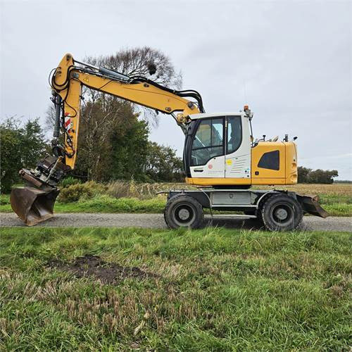 Liebherr A918 Compact - Escavadeira de rodas: foto 2 Liebherr A918 Compact - Escavadeira de rodas: foto 2