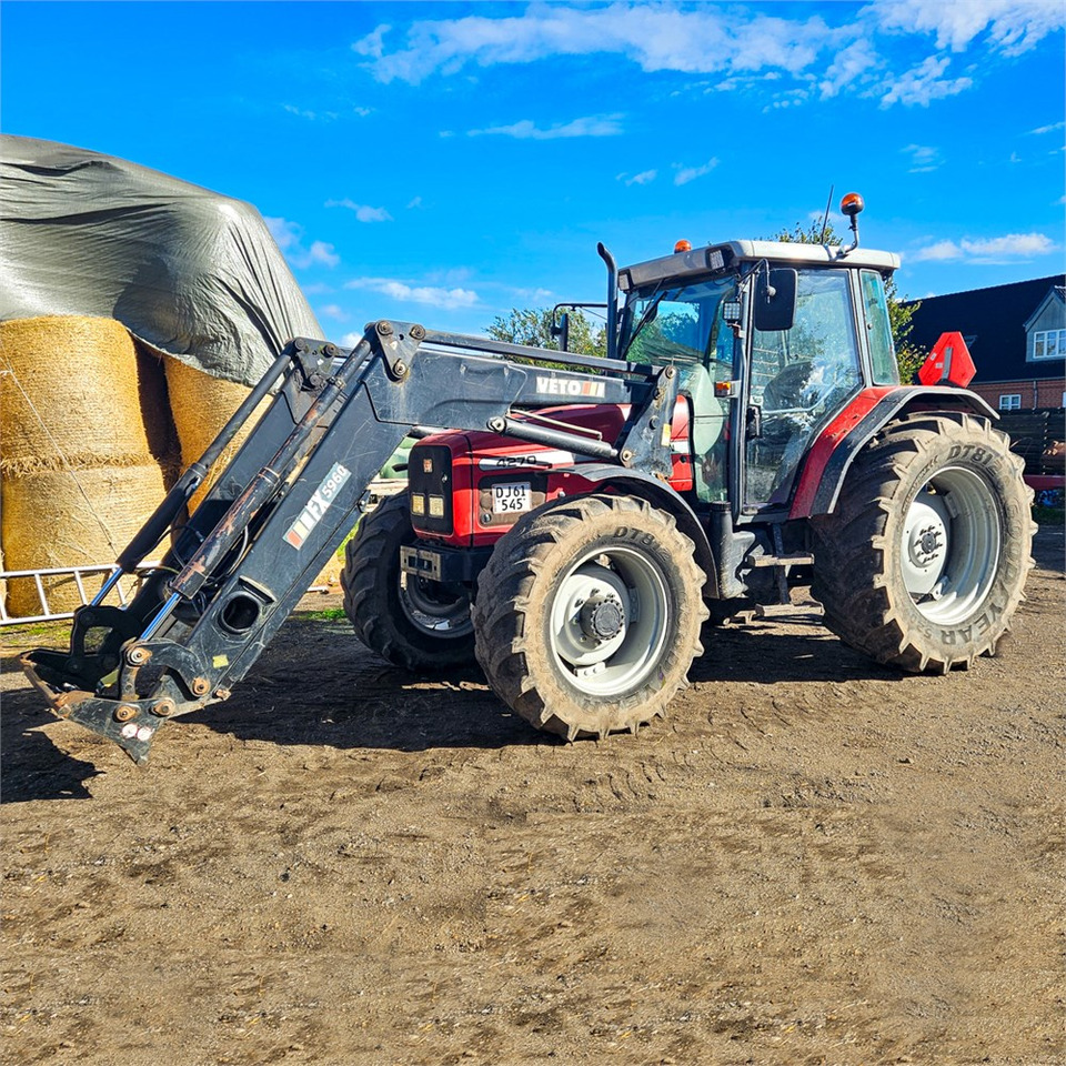 Massey Ferguson 4270 - Trator: foto 1 Massey Ferguson 4270 - Trator: foto 1