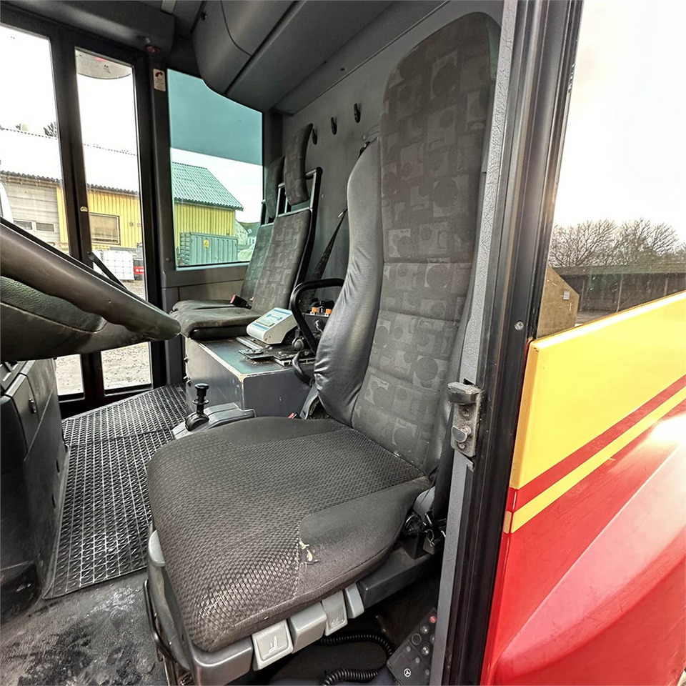 Caminhão de lixo Mercedes ECONIC 2629: foto 11