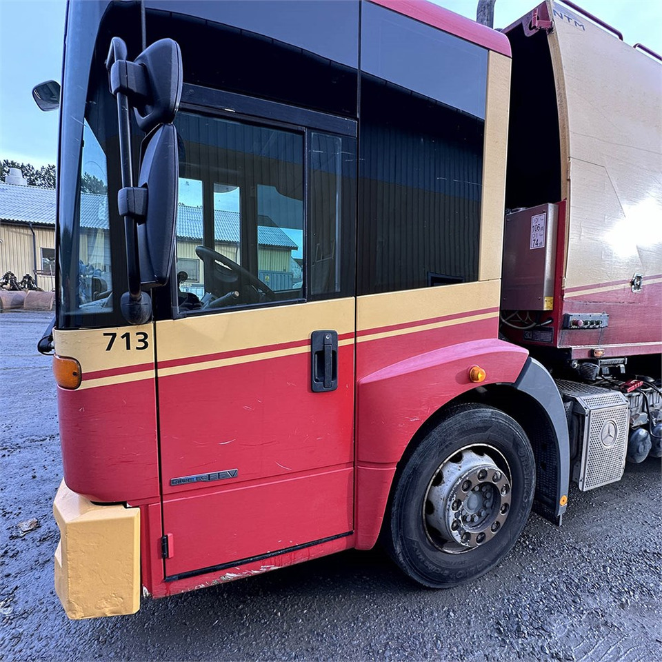 Caminhão de lixo Mercedes ECONIC 2629: foto 10