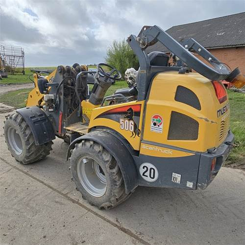 Mustang AL506 - Mini pá carregadora: foto 3 Mustang AL506 - Mini pá carregadora: foto 3