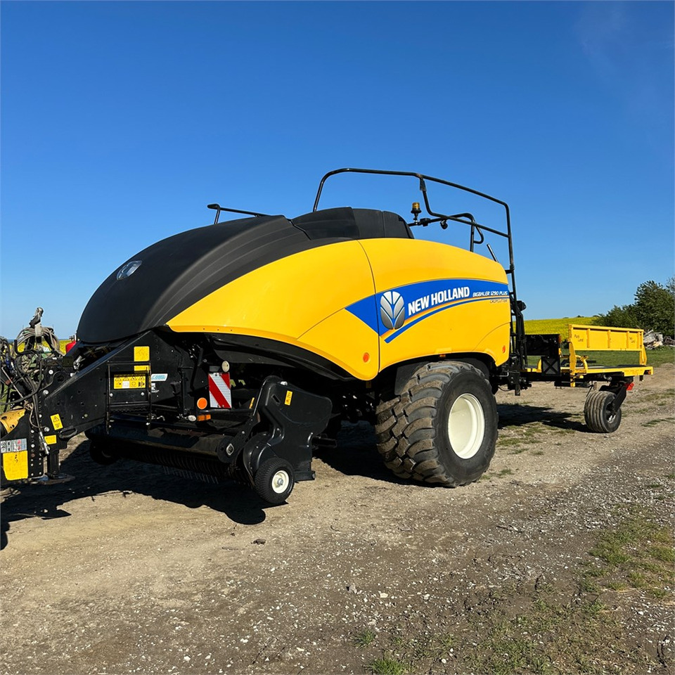 New Holland Bigbaler 1290 Plus - Máquina para produção de feno: foto 1 New Holland Bigbaler 1290 Plus - Máquina para produção de feno: foto 1