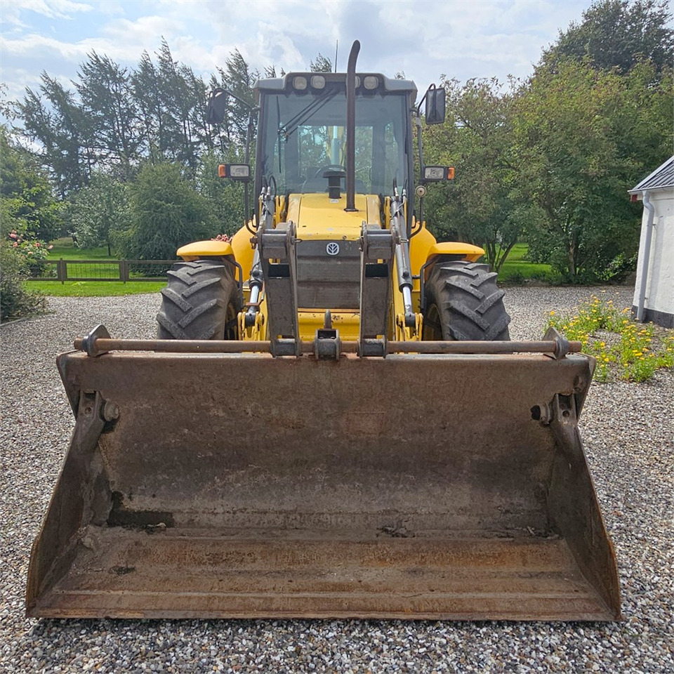 New Holland LB115 B-4PS - Retroescavadeira: foto 3 New Holland LB115 B-4PS - Retroescavadeira: foto 3